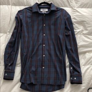 Mizzen + Main long sleeve button up shirt